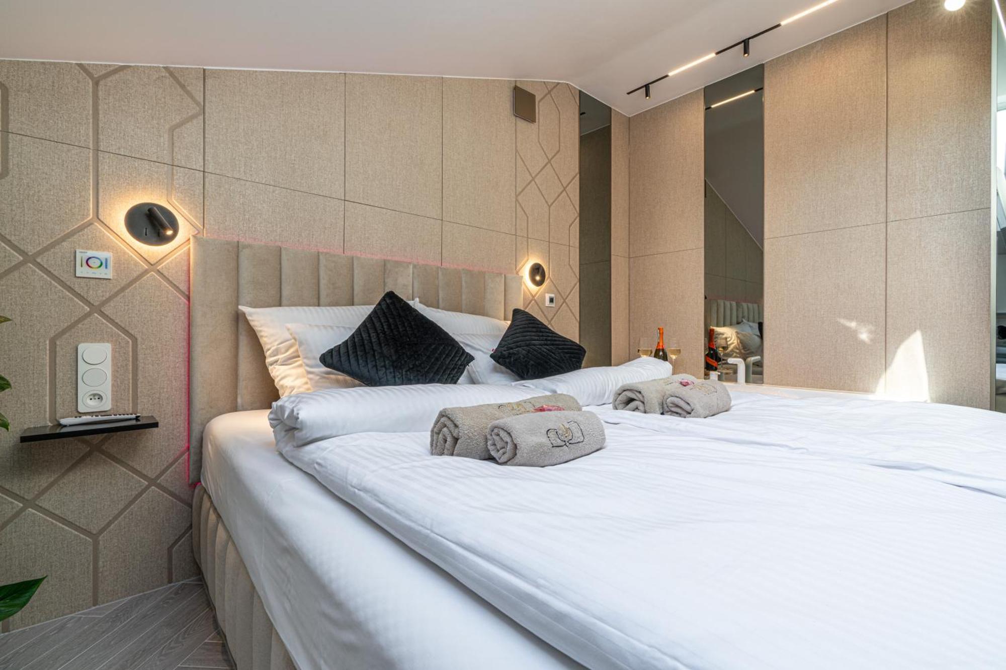 Dasto Jacuzzi Old Town Cracow Apartament