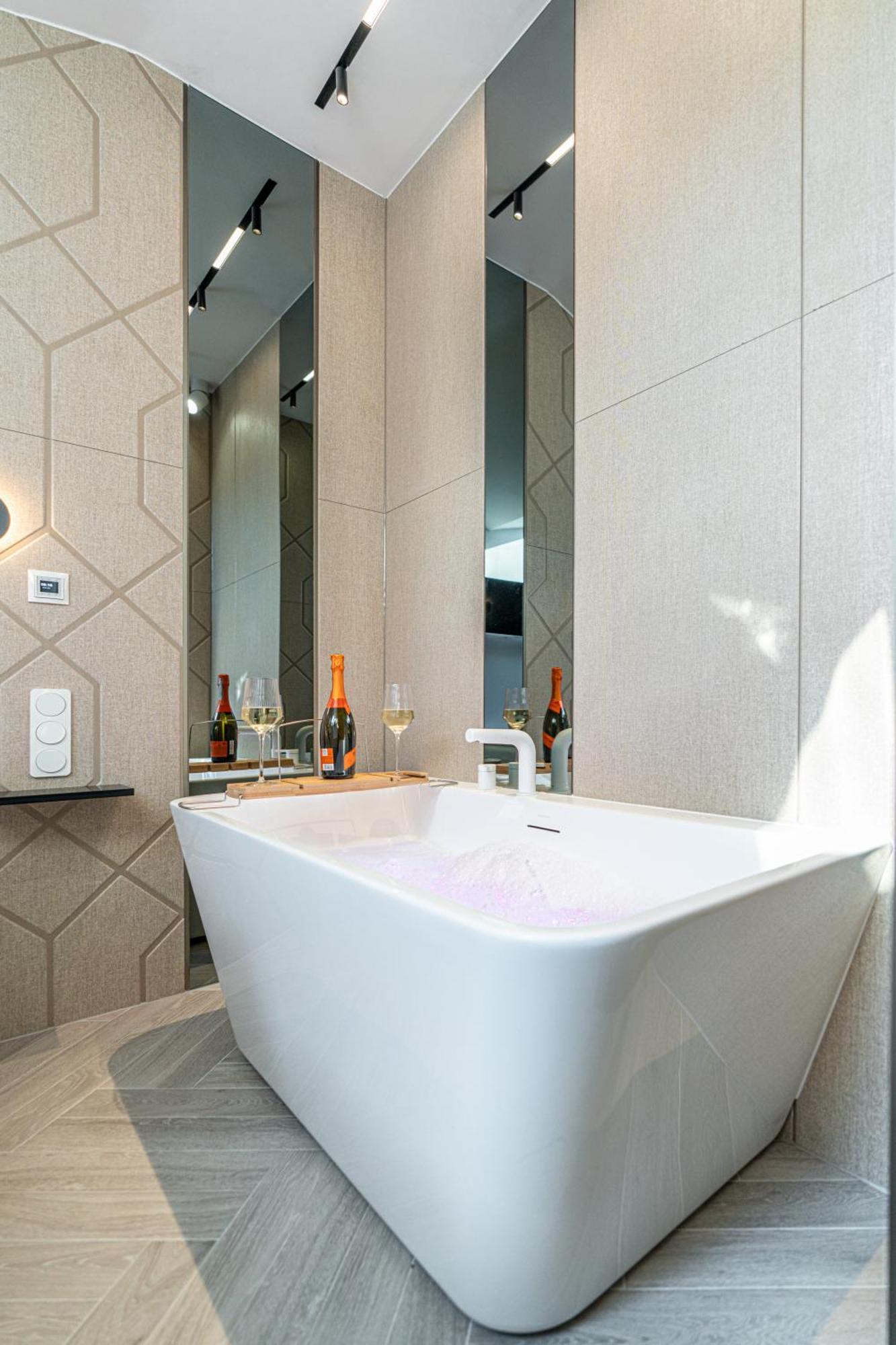 Dasto Jacuzzi Old Town Cracow * Краків